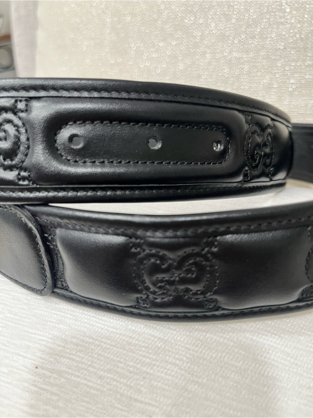 Gucci Black Belt with Gold Double G Buckle - Picture 3 of 7